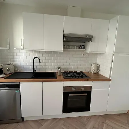 Сasa de vacaciones Maison 2 Et Un Jardin Le Bourgneuf-la-Foret